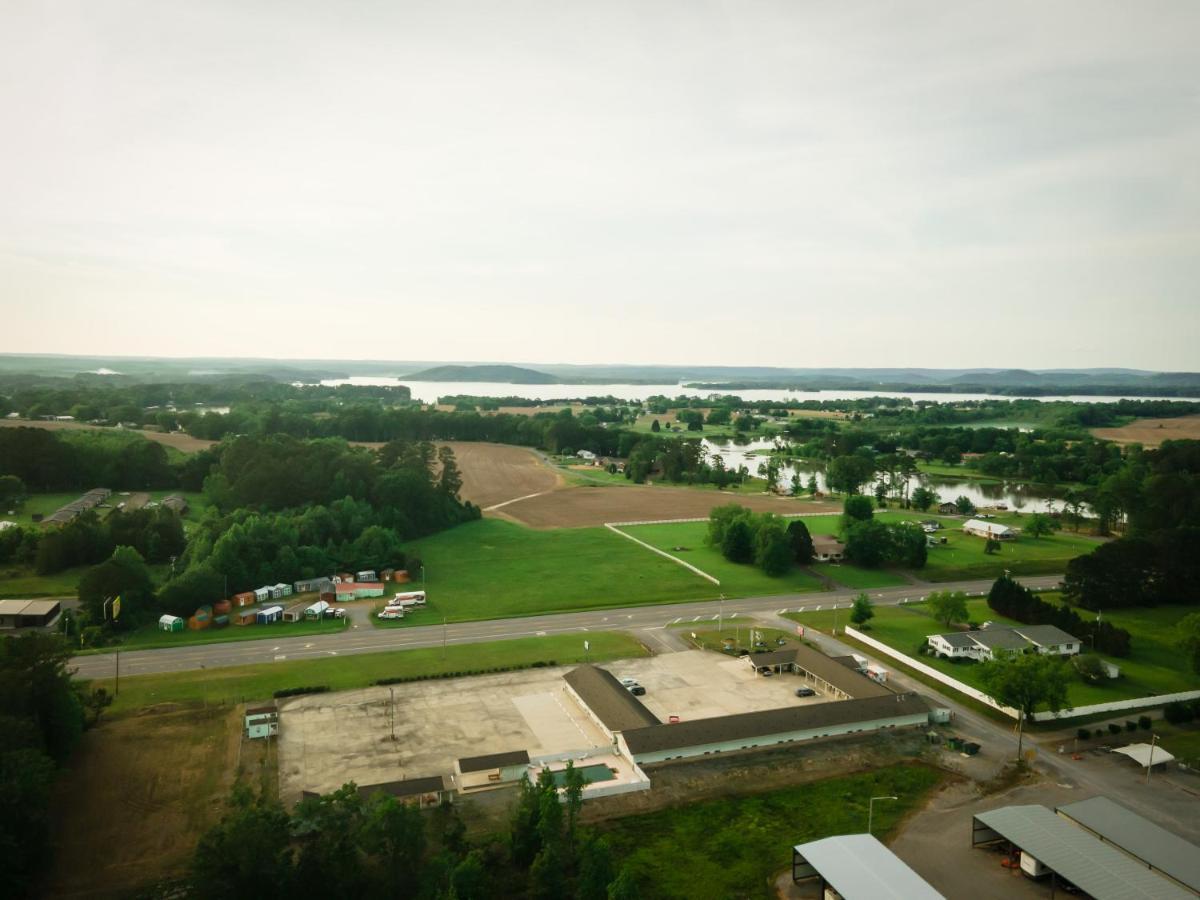 Weiss Lake Lodge Centre Екстериор снимка